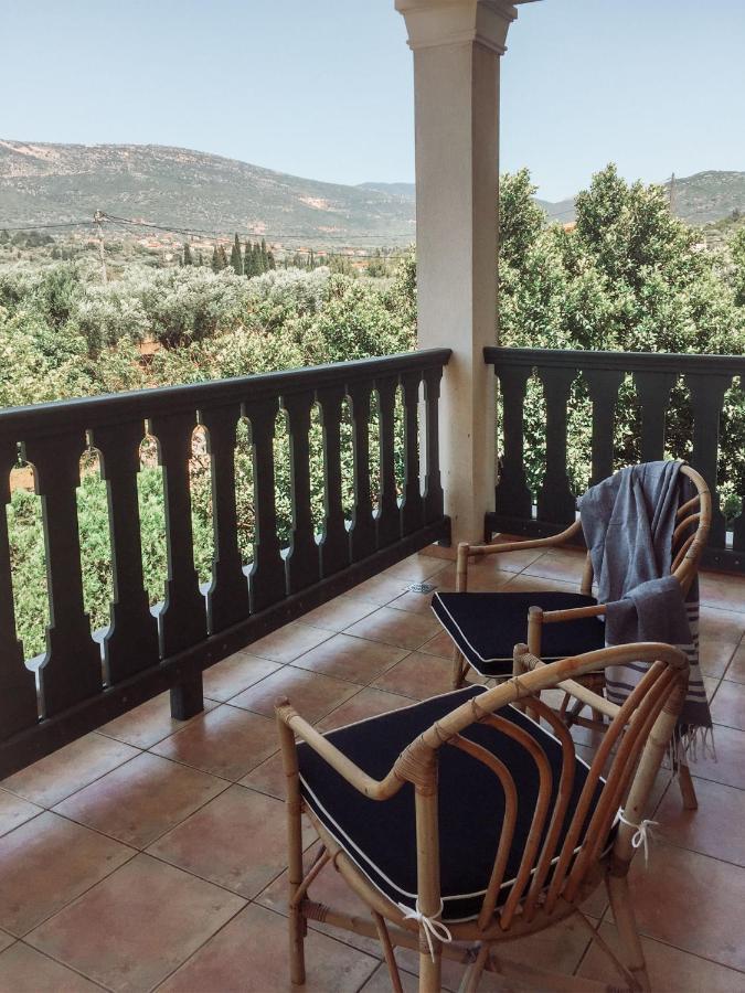 Agrilia Maison * Razata
